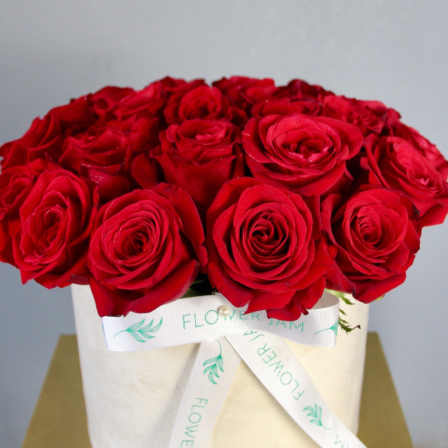 flowers in a box genova