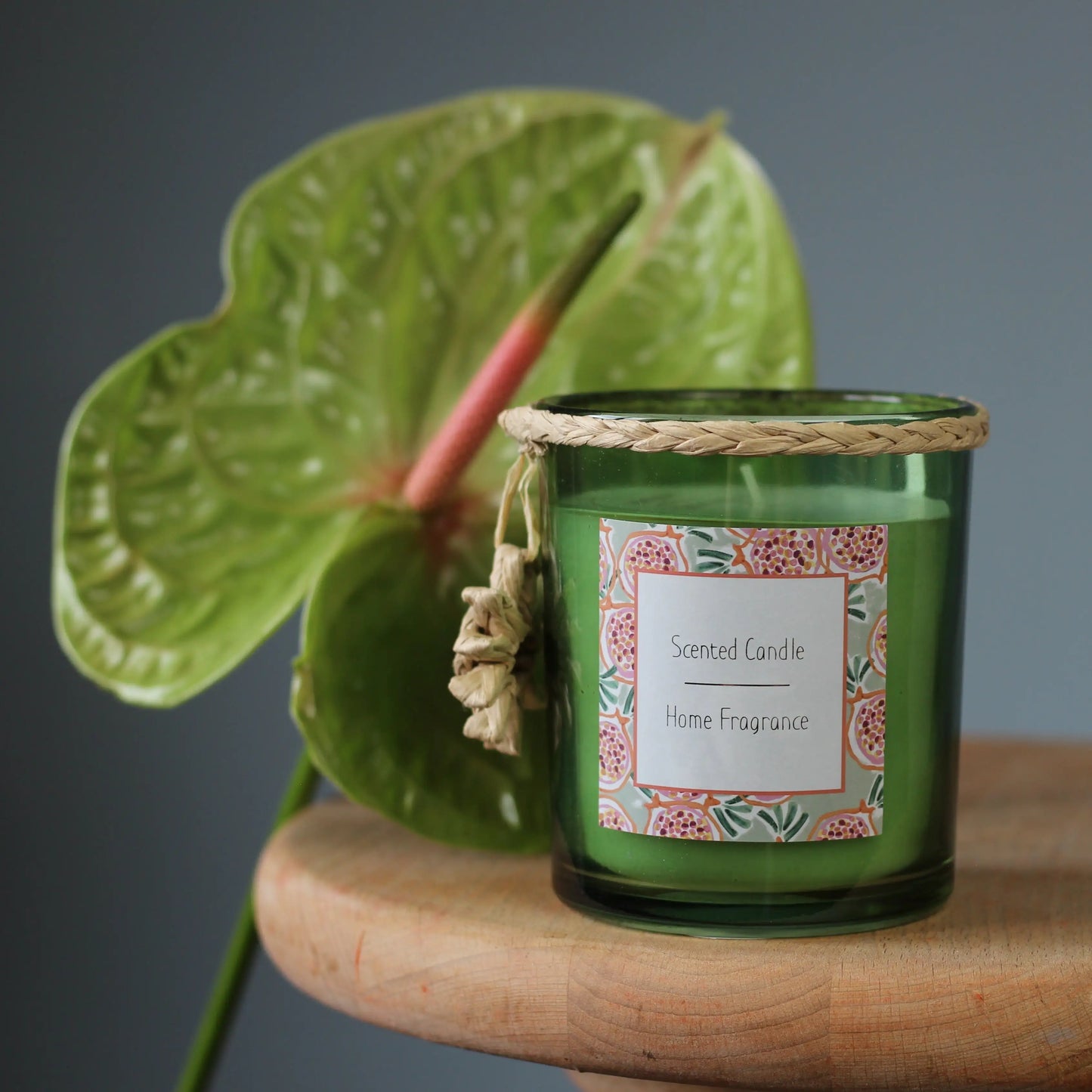 candle with a fragrance fleur blanches