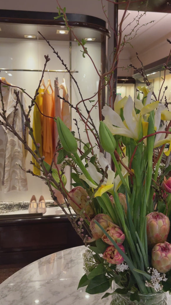 Nella fioritura - video preview image