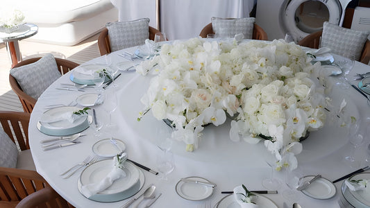 YACHT FLOWER DECOR AND ARRANGEMENT