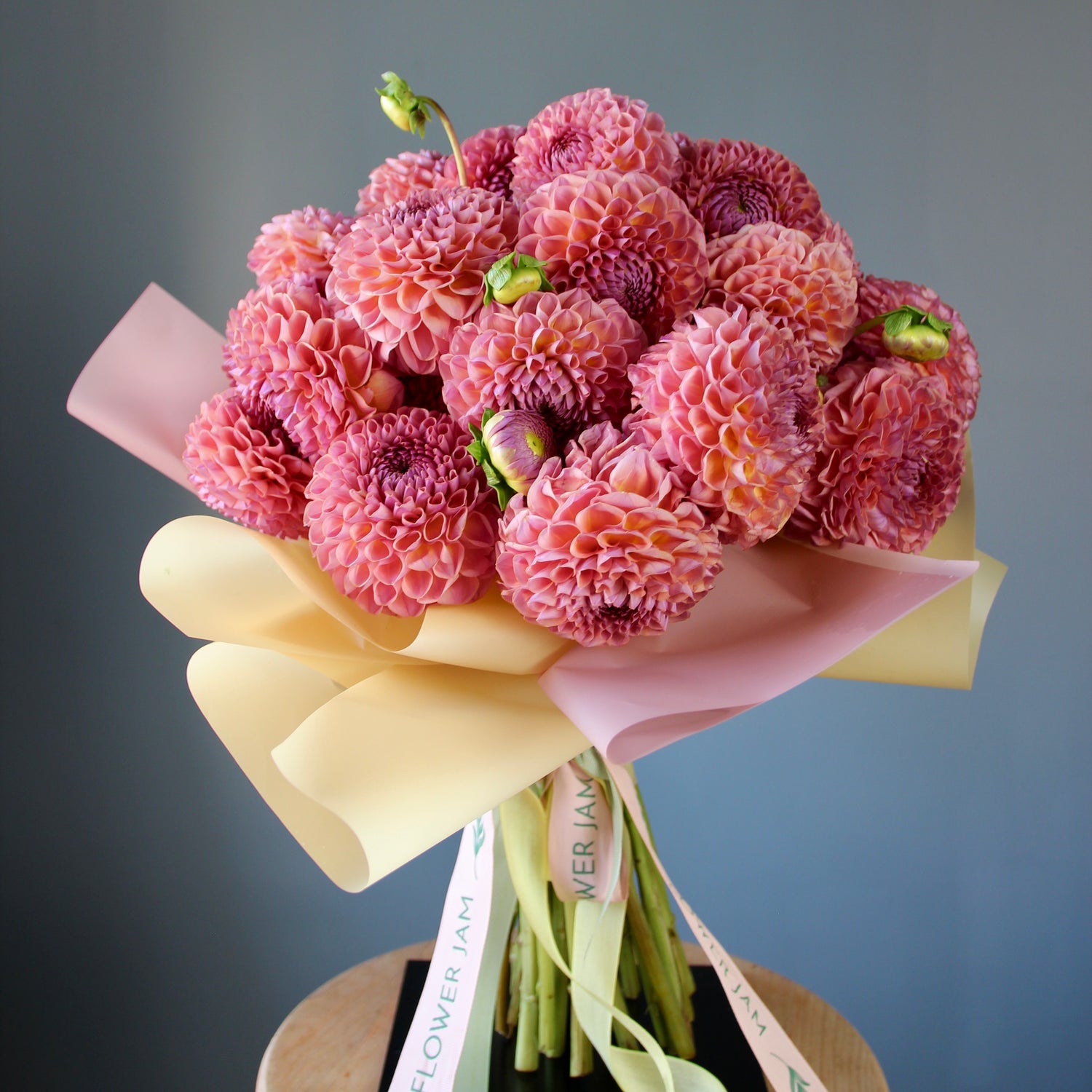 wedding flowers Genoa Bouquet of Flowers