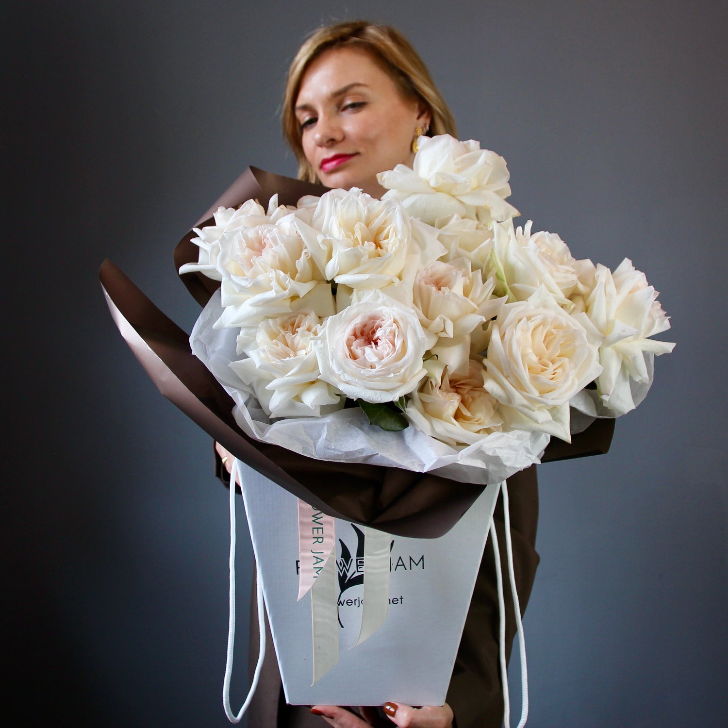 white roses bouquet delivery in Genoa Bouquet of Flowers