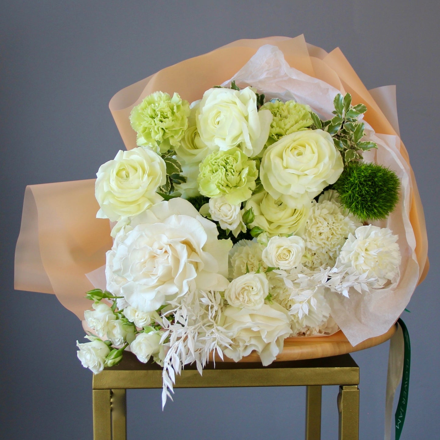 white flowers delivery Genoa Bouquet of Flowers