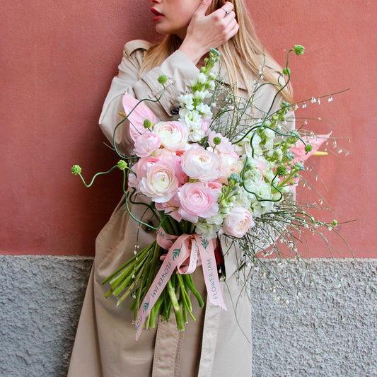 Ranunculus consegna a genova Bouquet of Flowers