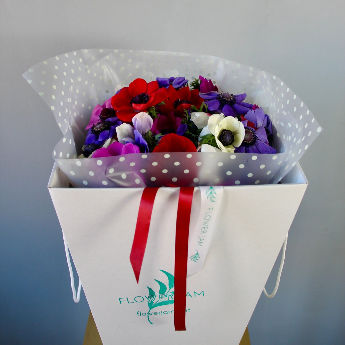bouqet of coloful anemones