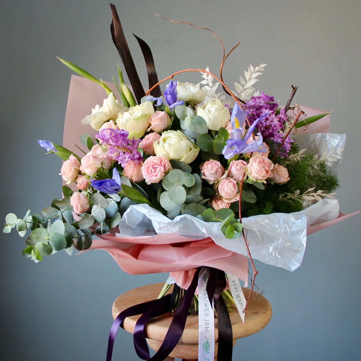 colorful wlower bouquet