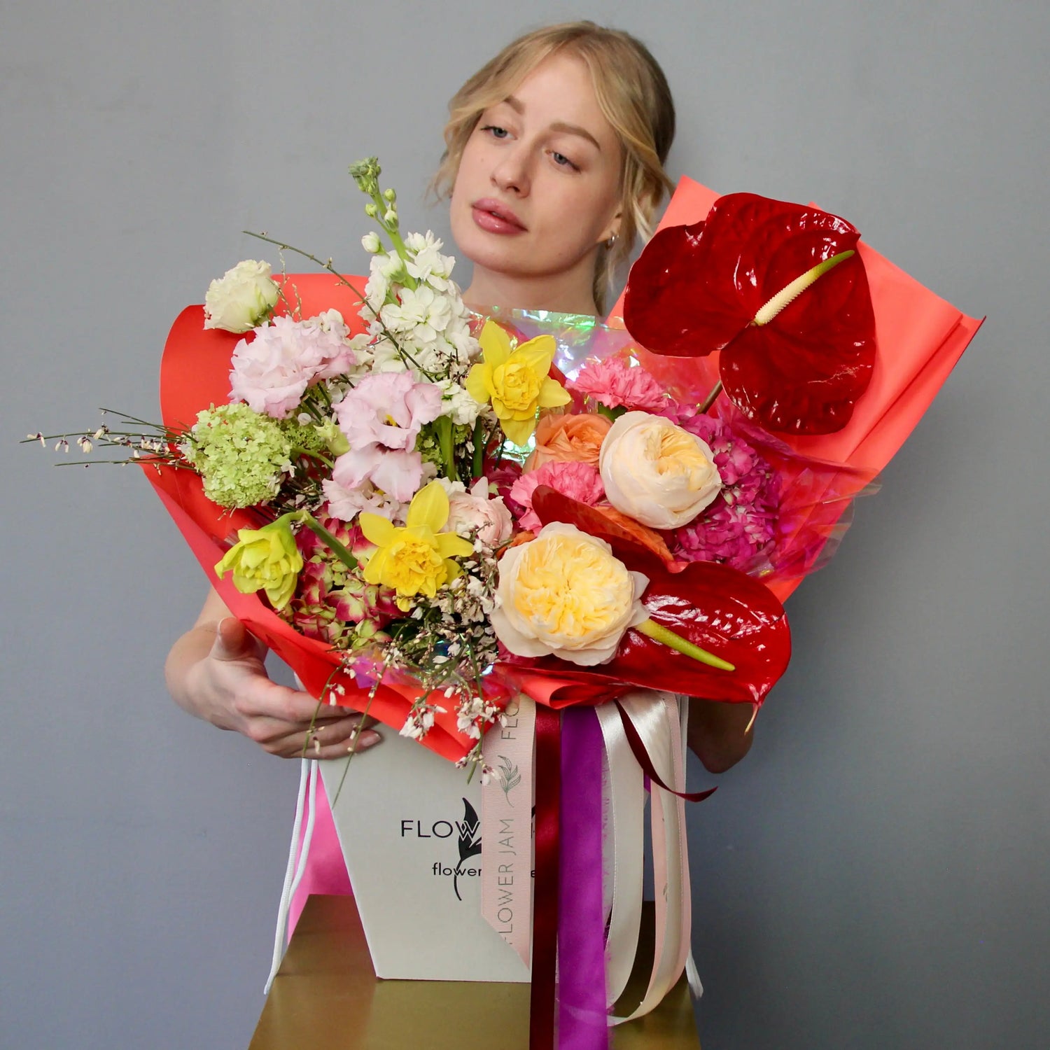 flowers in a box genova  Bouquet of Flowers