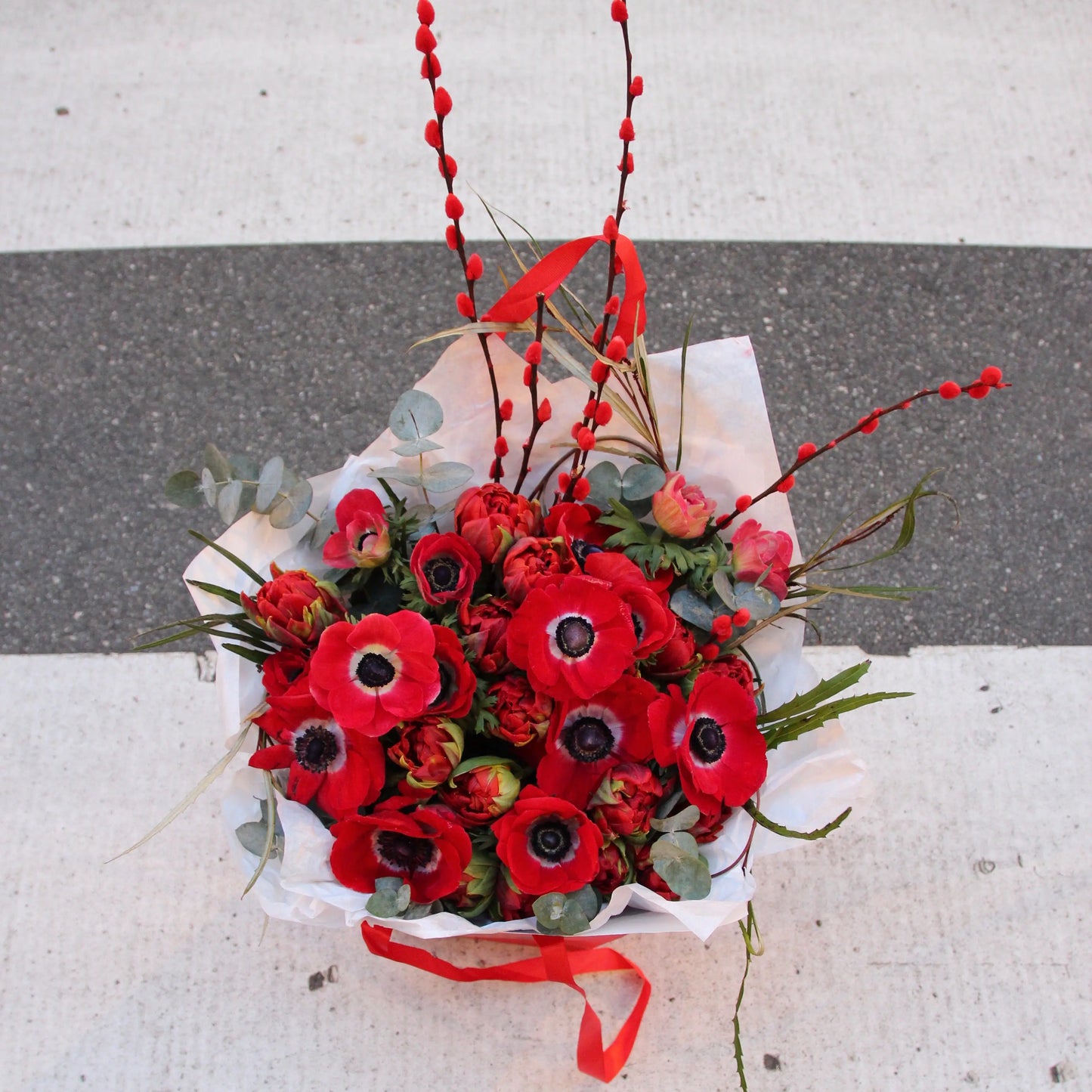 red anemone bouquet