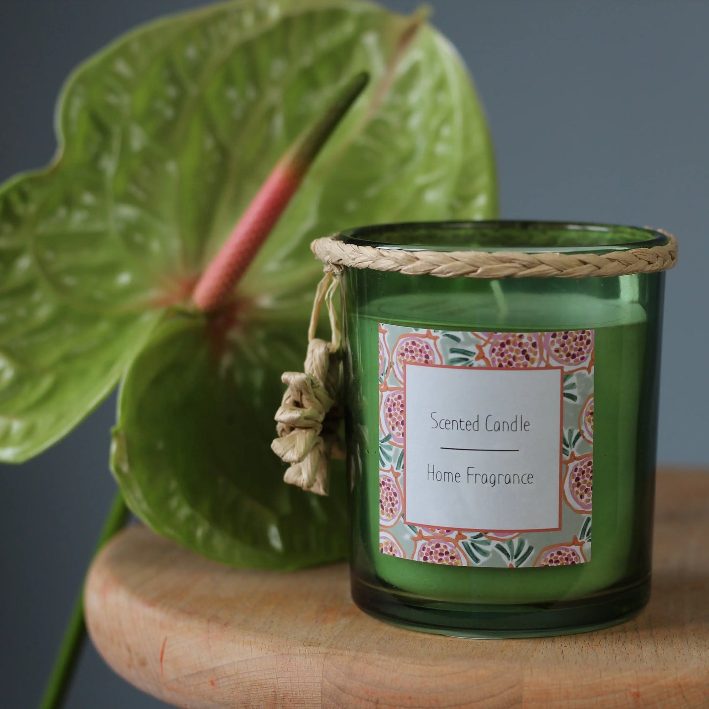 candle with a fragrance fleur blanches