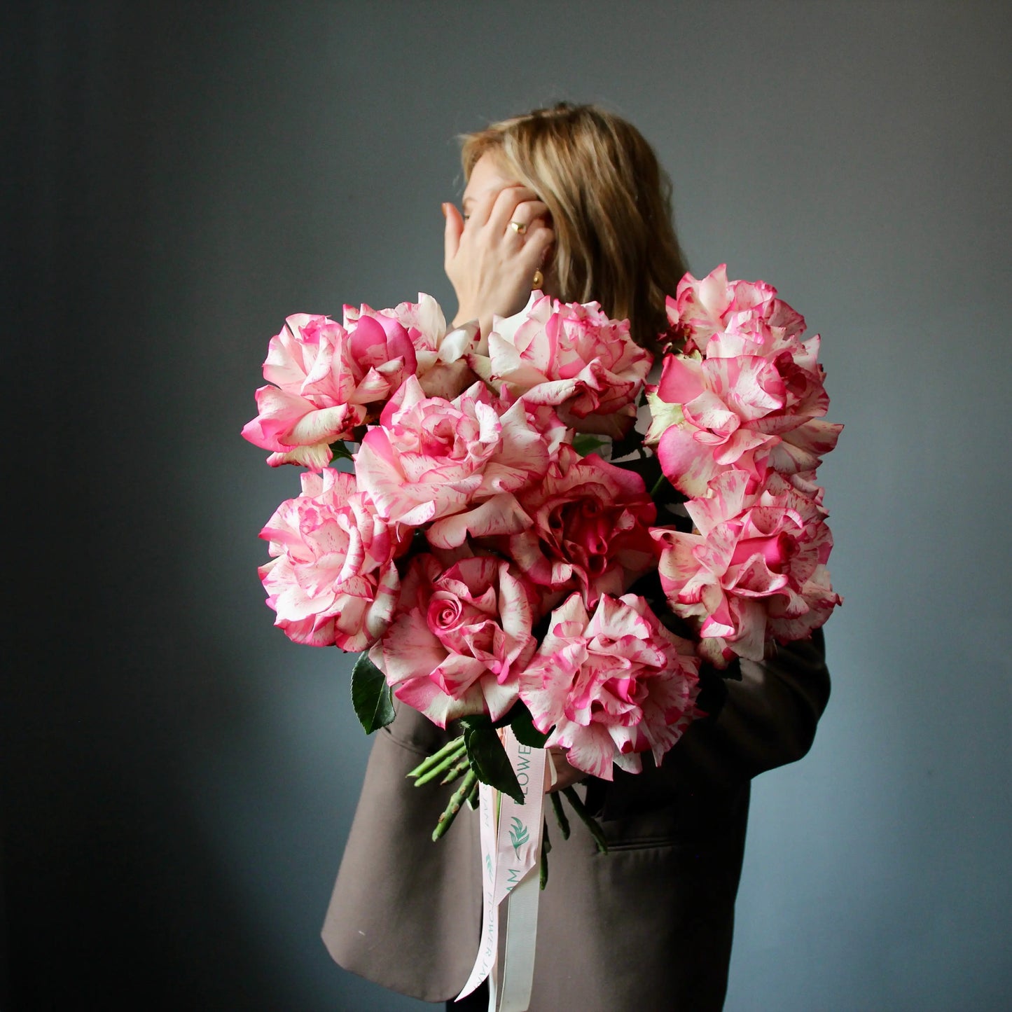 bouquet of bicolour roses