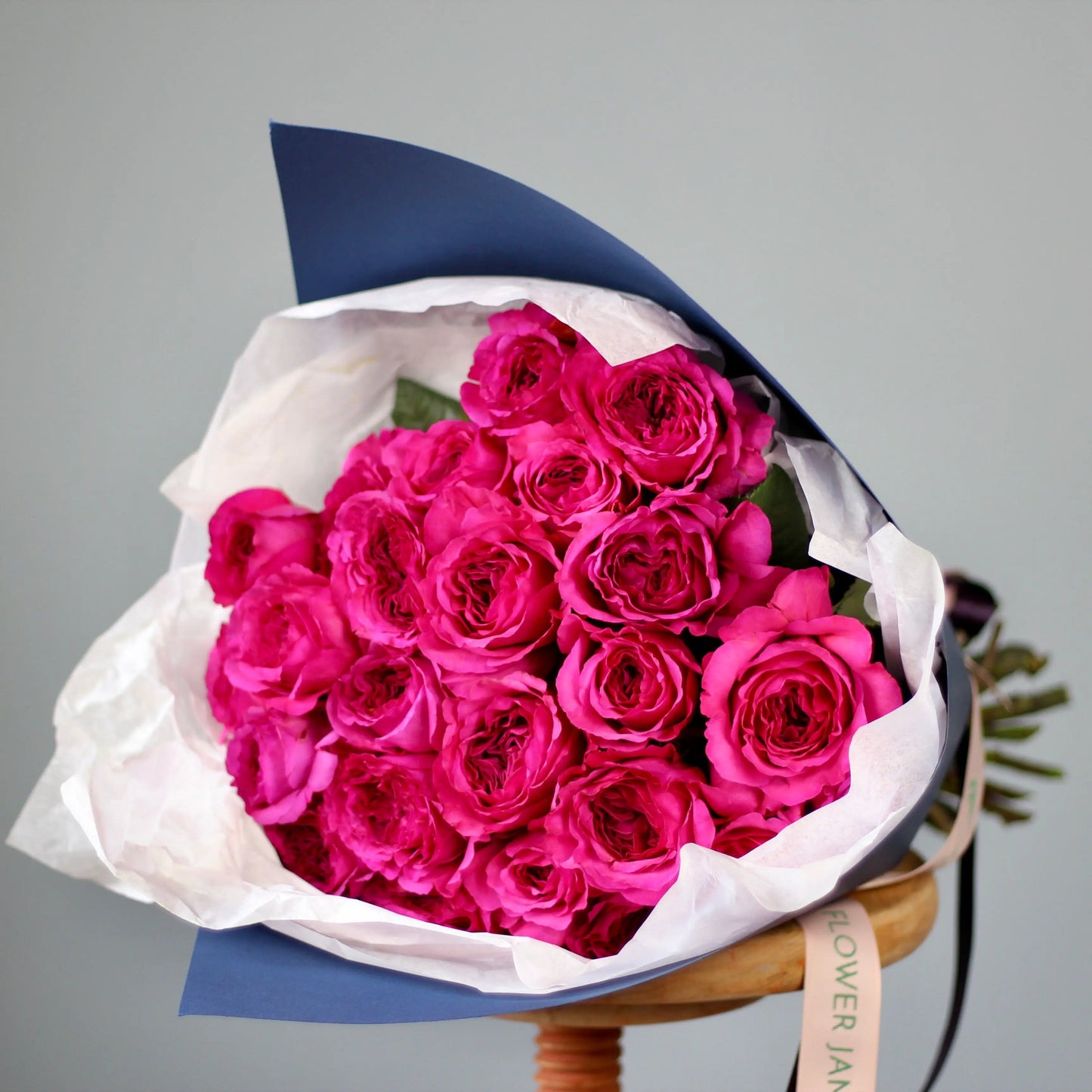 bouquet of roses delivery in Genoa liguria portofino Garden Roses Bouquet