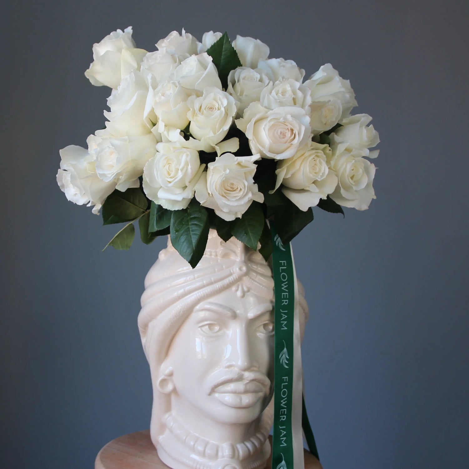 white roses flowers delivery Genoa liguria portofino Flowers
