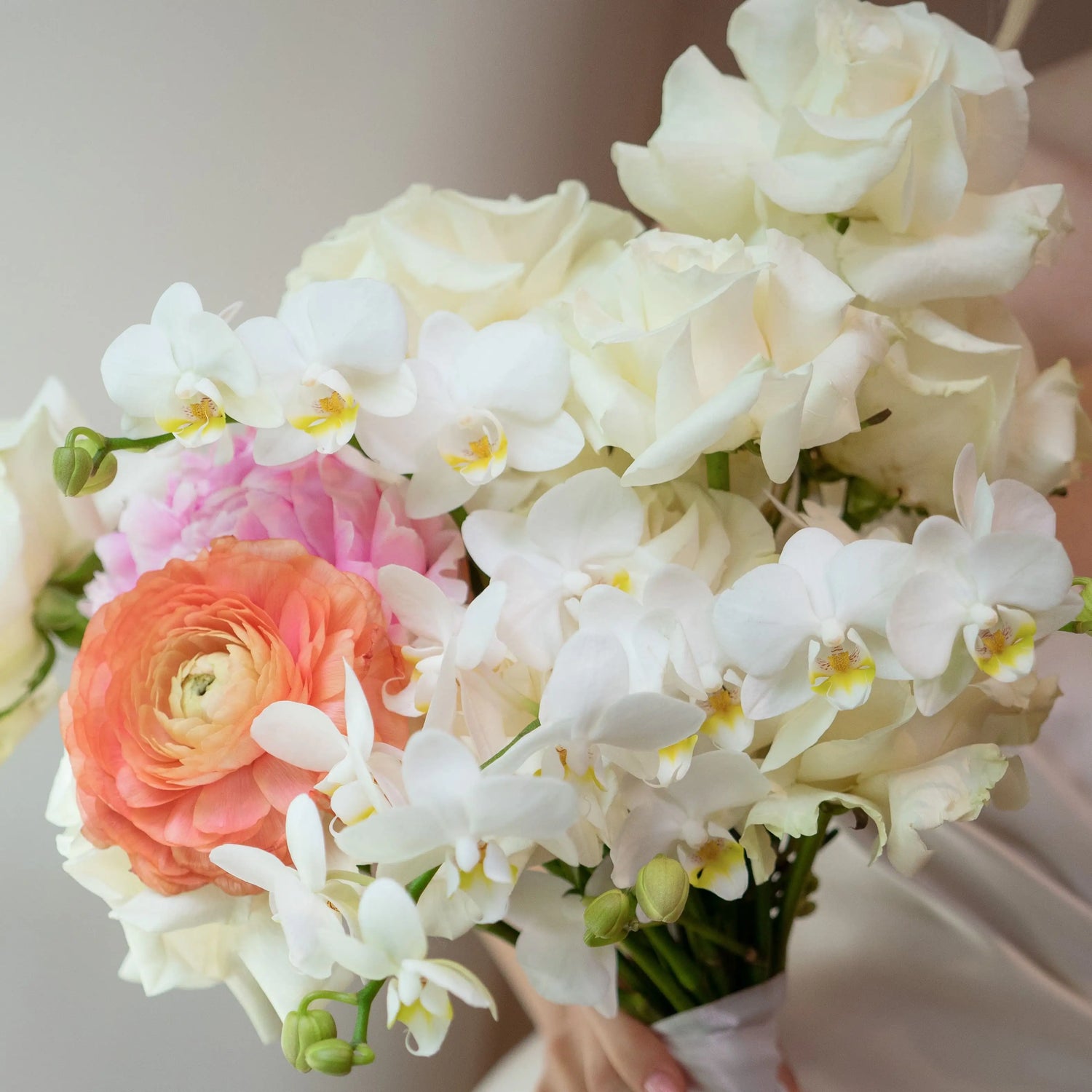 flowers delivery white roses Genoa portofino Bridal Bouquet