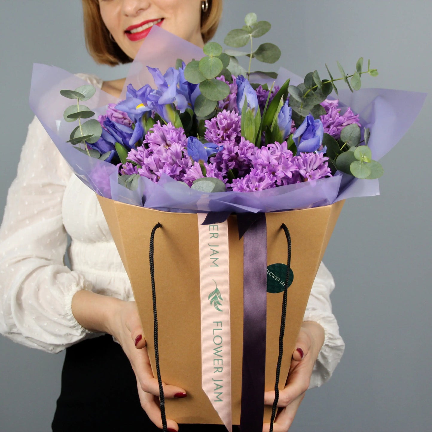 bouquet iris hyacinth delivery in genova Bouquet of Flowers