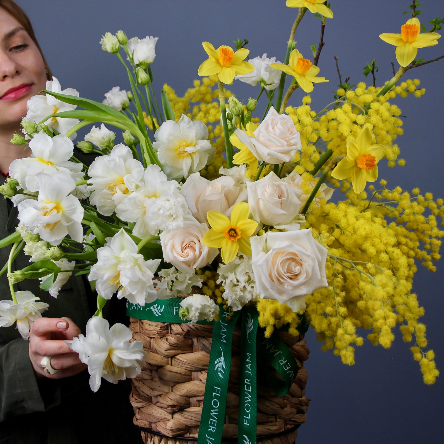 flower shop in Genoa FLOWERS IN A BOX