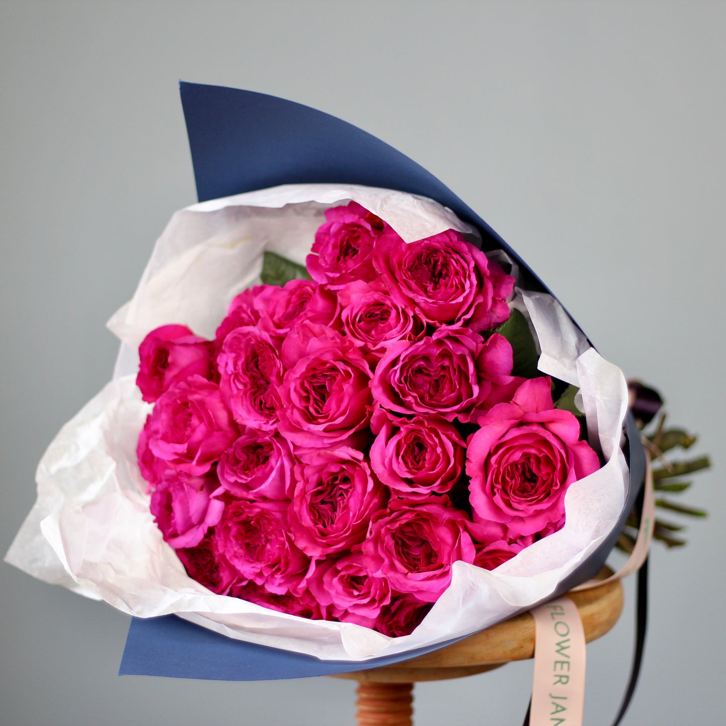 bouquet of roses delivery in Genoa liguria portofino Garden Roses Bouquet