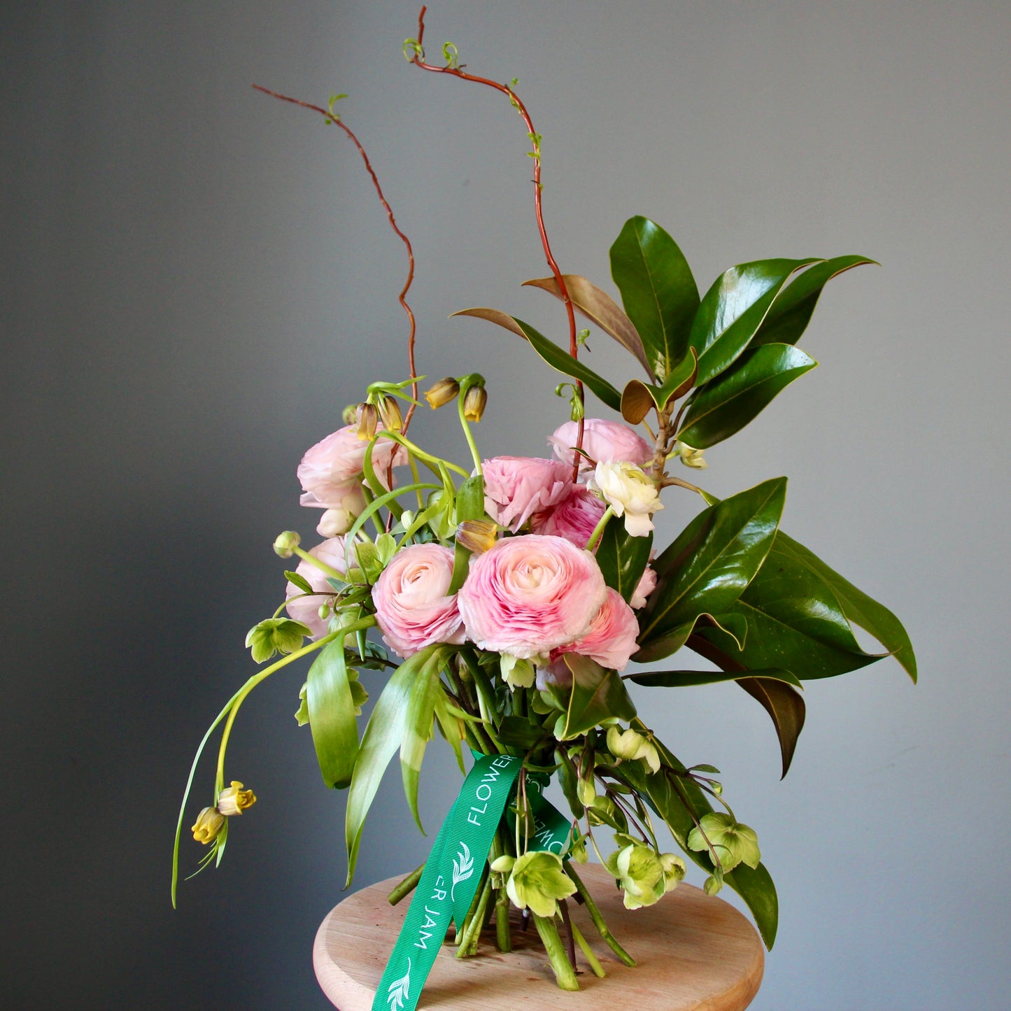 send flowers Genoa Bouquet of Flowers