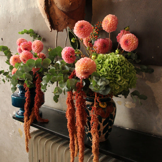 interior arrangement flowers in a vase Genoa