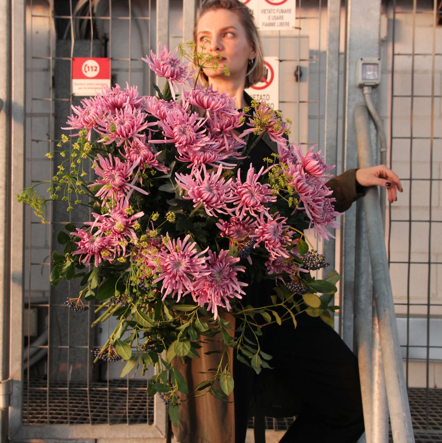 Flower delivery in Genoa, local flower store Bouquet of Flowers