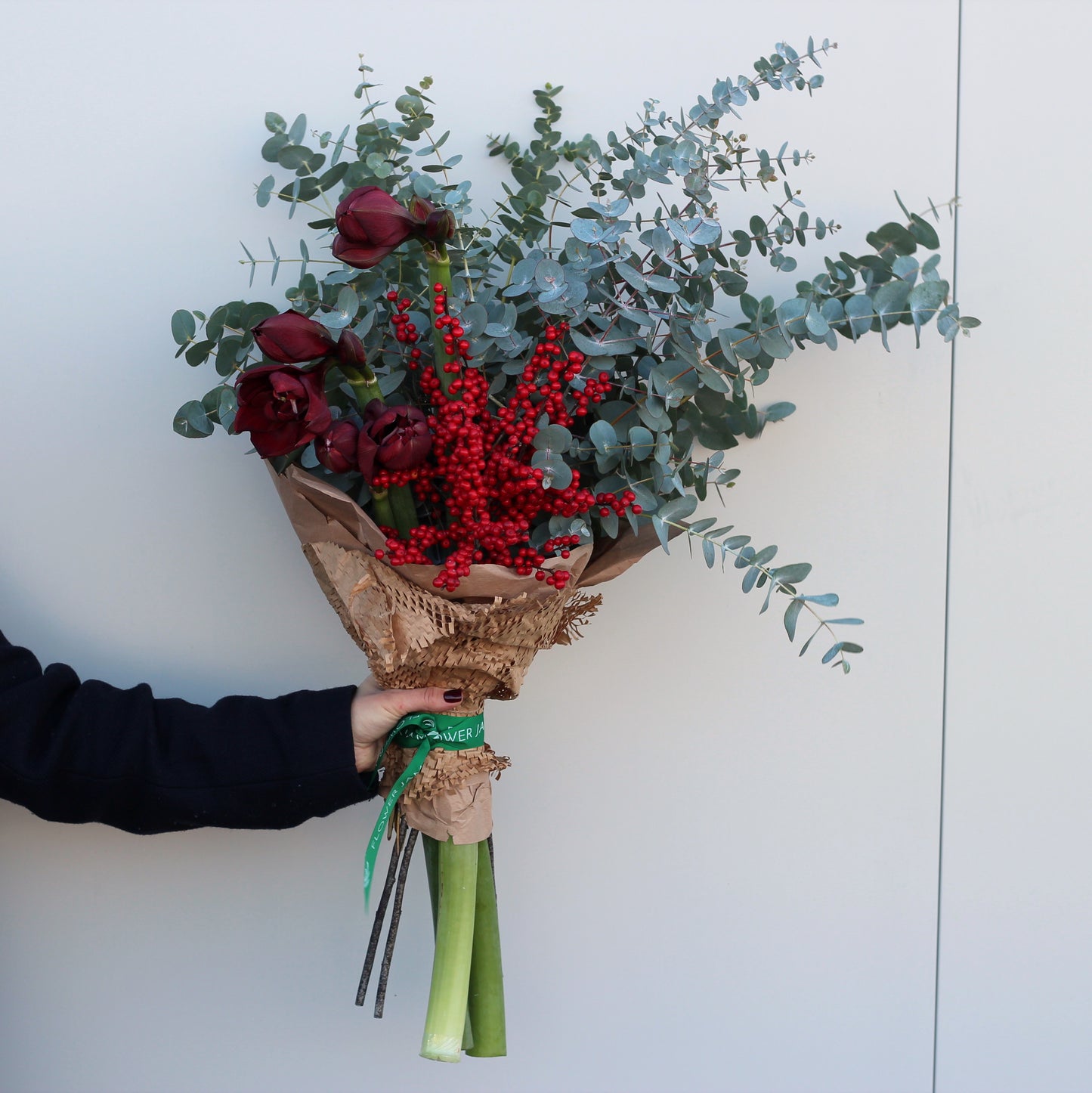 Red flowers bouquet Liguria